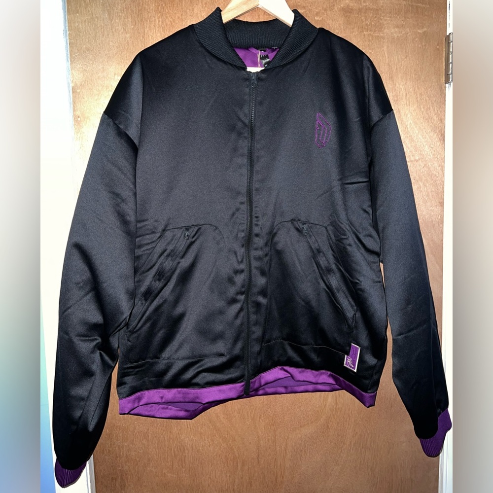adidas Damian Lillard Dame 8 Innovation Jacket. Men’s size Medium